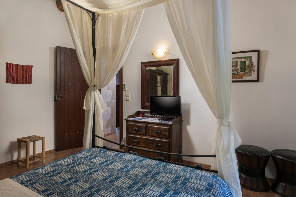 classic-inside-room