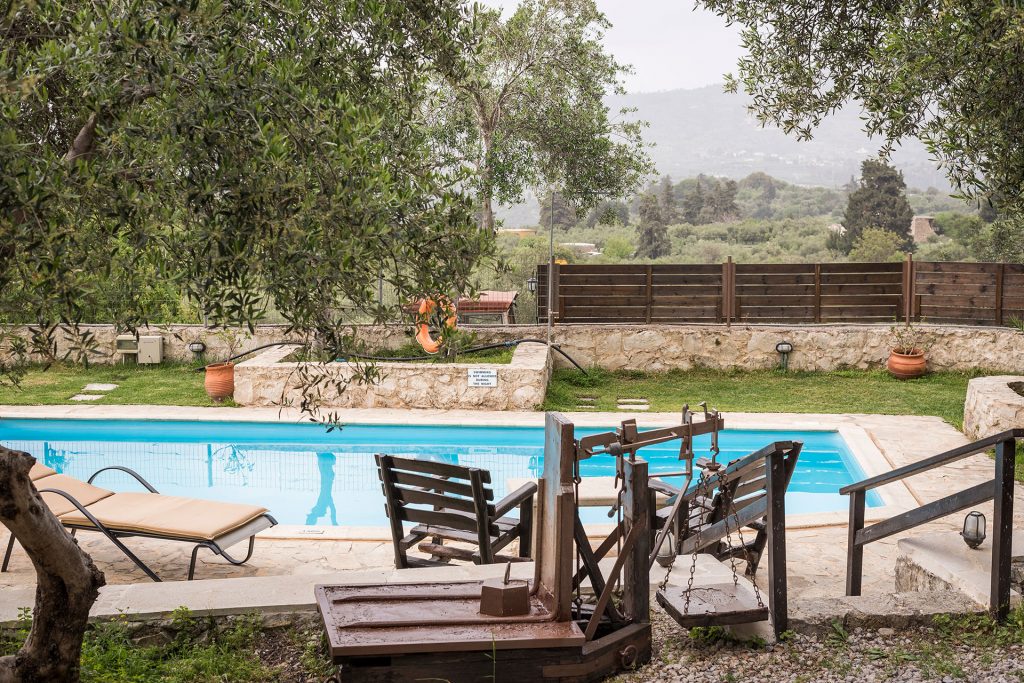 pool-view-sunbed